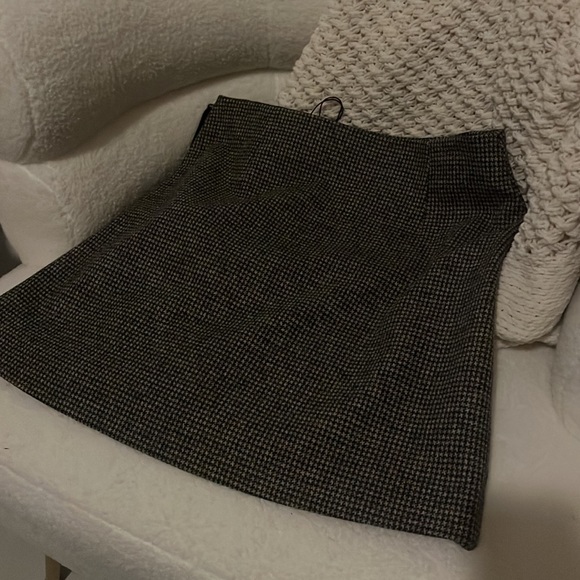 Theory A line Wool mini skirt - Picture 5 of 6
